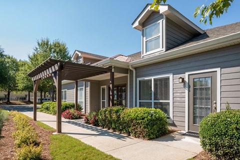 Exterior of Portico at Lanier located in Gainesville, GA 30504